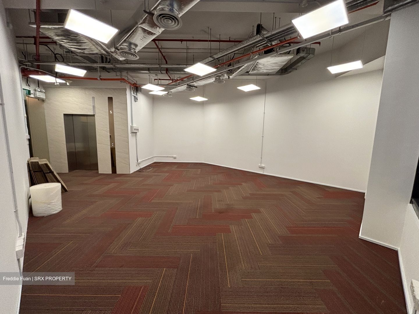Ocbc Property Services Building (D1), Office #479754371